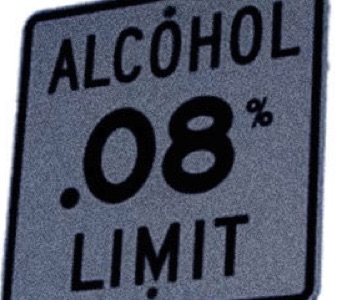 加州 DMV驾照笔试第147题相关图片