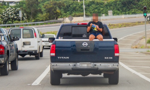 加州 DMV驾照笔试第89题相关图片